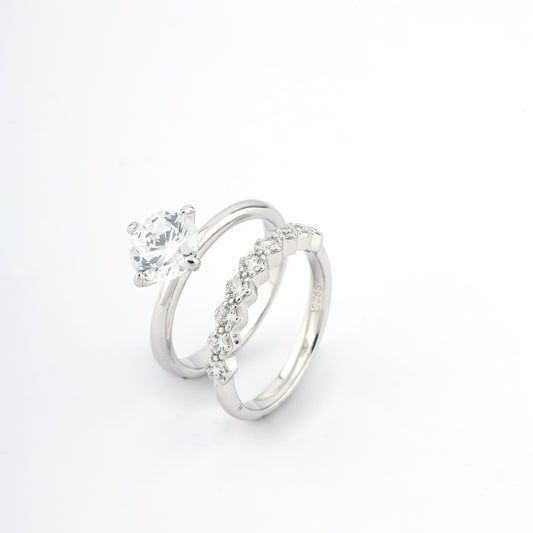 Diamond ring for engagement