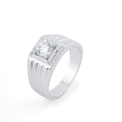 Luxurious Solitaire Men's Ring