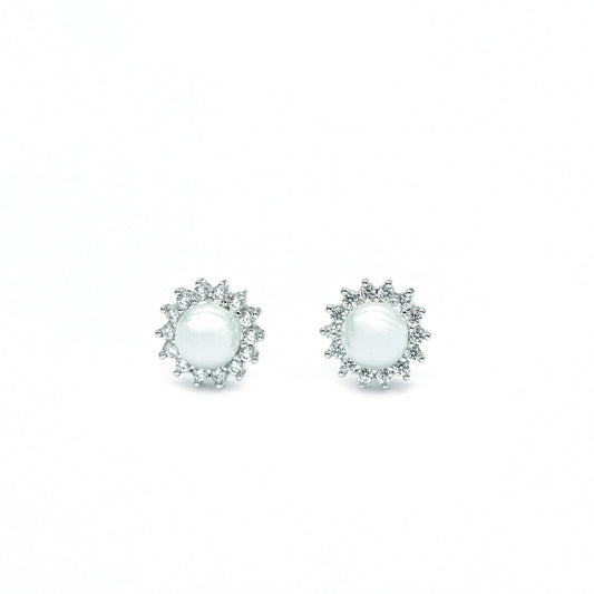 Pearl enchantment diamond earring